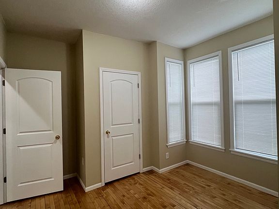 4th image of 883 Fremont Ave #1
