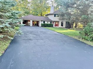 526 Towne Ct, Gilberts, IL 60136