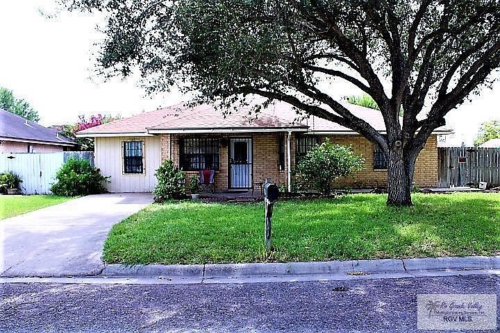 1st image of 335 Staples Cir