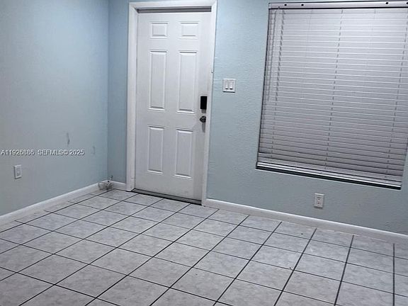 2nd image of 1533 NW 2nd Ave