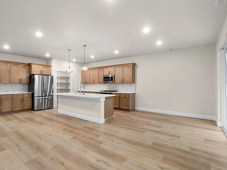 2411 E Kinglet Ln — Photo 13