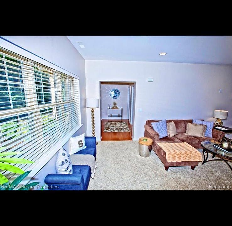 1st image of 39502 Rockcrest Ln