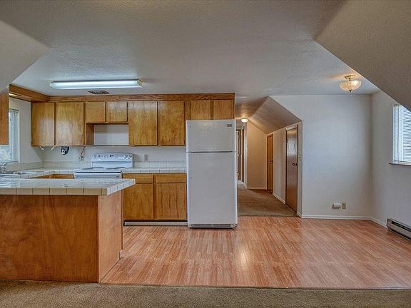 3rd image of 506 E Olympic Ave