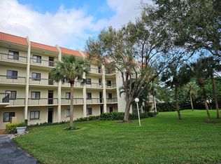 2500 Presidential Way APT 105, West Palm Beach, FL 33401