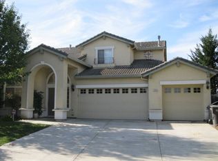 1054 Fitzgerald St, Salinas, CA 93906