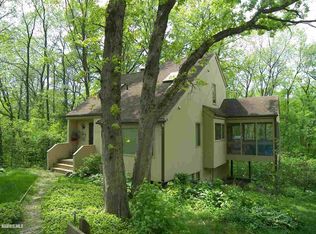 16 Pinehurst Ct, Galena, IL 61036