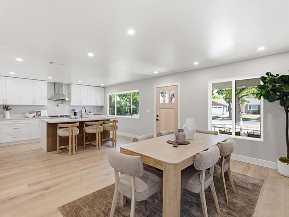 4th image of 359 Penn Way