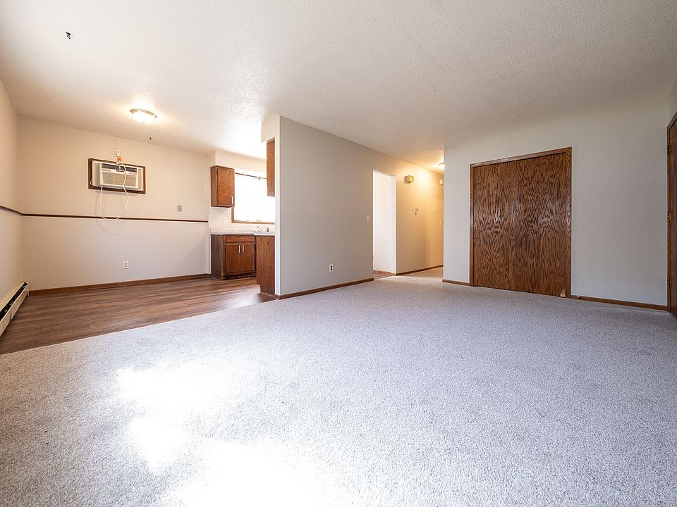 1st image of 891 High St #3