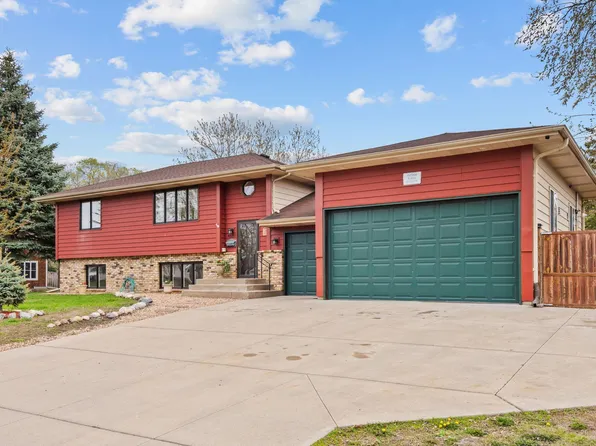 4650 Hampshire Ave N, Crystal, MN 55428