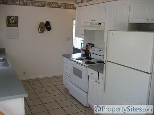 4th image of 5078 S Applewood Dr