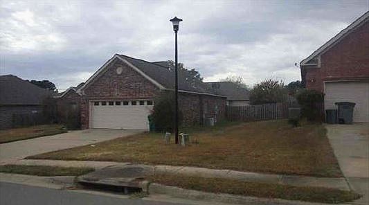 2nd image of 2601 Richland Park Dr