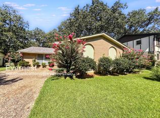 9105 Peach Tree Ln, Sherwood, AR 72120