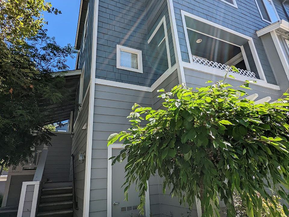 1st image of 645 Mesa Cir #1