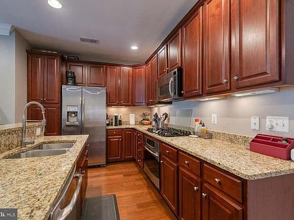 4th image of 14507 Barkham Dr