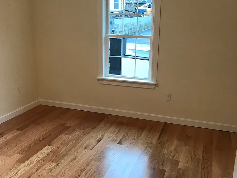 8 Greenville St #3 — Photo 7