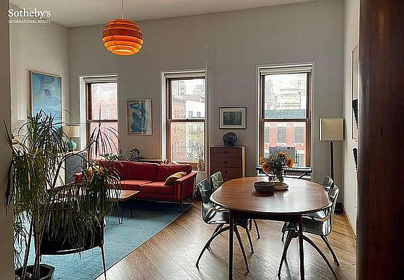 4th image of 165 W 82nd St APT 5
