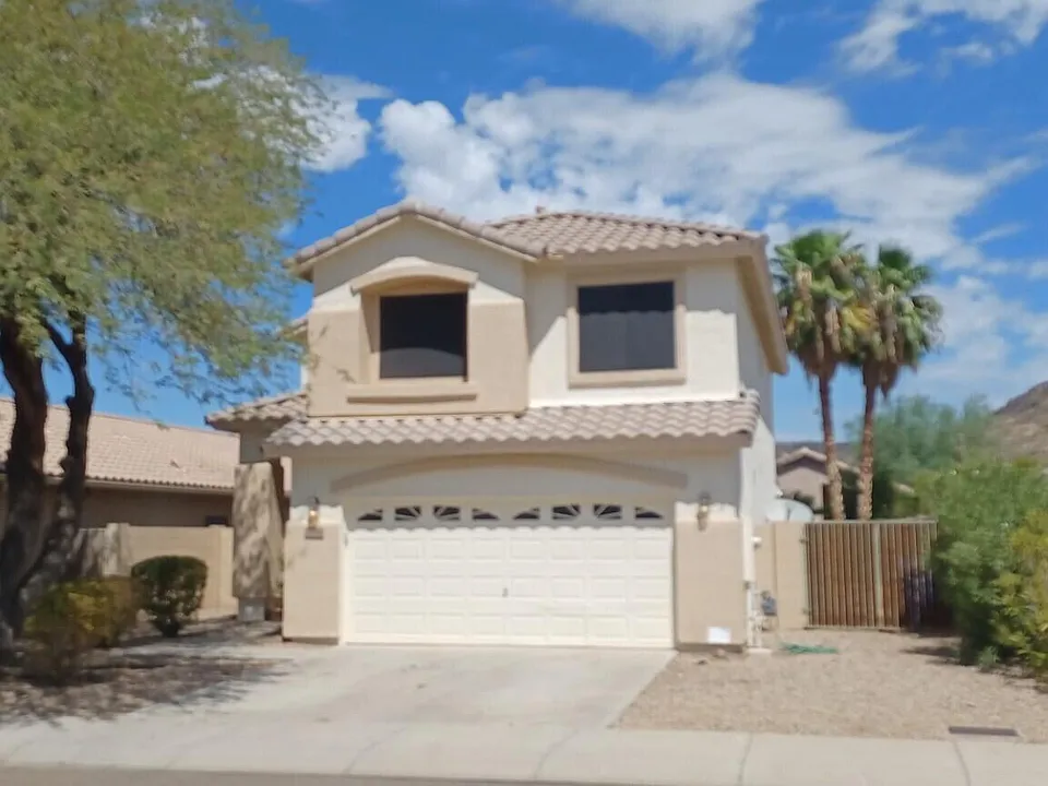 3930 W Hackamore Dr
