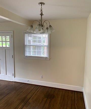5th image of 1132 Brighton Pl