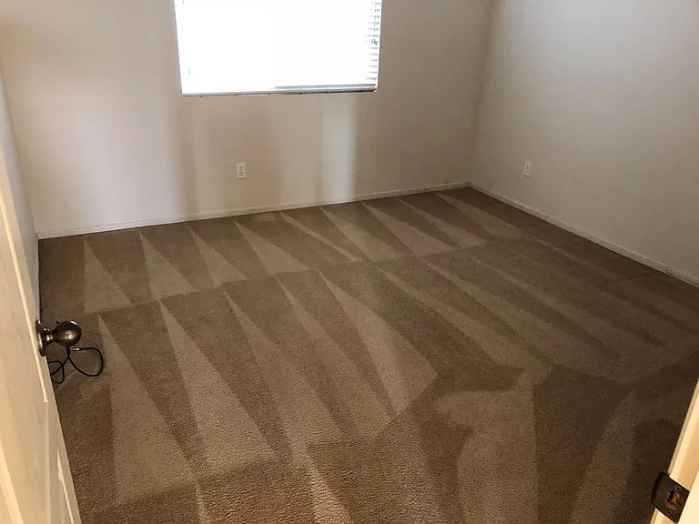 585 Hart Dr — Photo 14