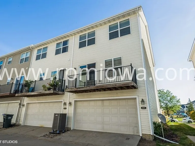 6905 Jack London Dr — Photo 2