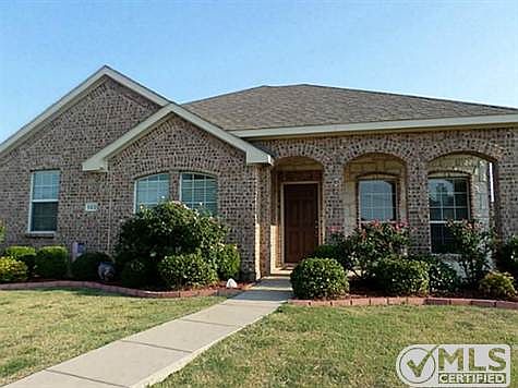 1st image of 1122 Camelot Dr