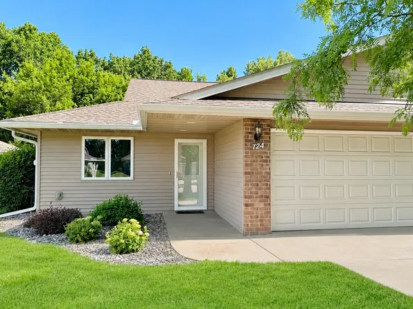 724 Victoria Ct, Stillwater, MN 55082