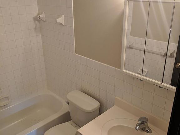 4th image of 8316 Zane Ave N #101
