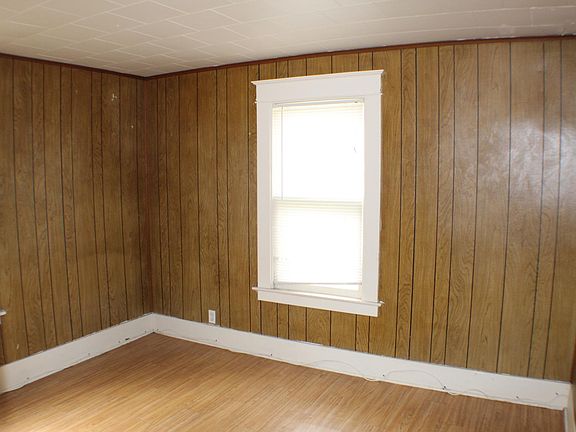 4th image of 138 6th Ave #2