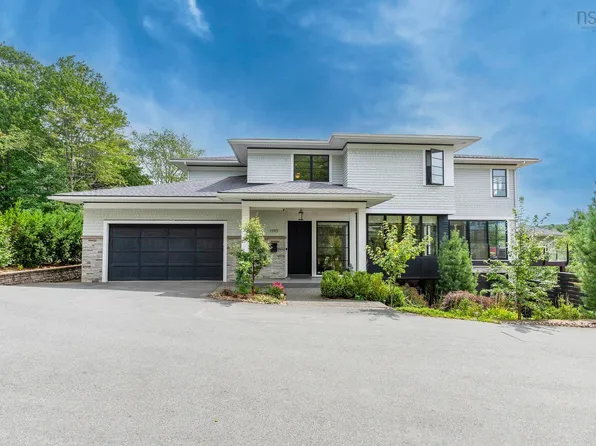1170 Rockcliffe St, Halifax, NS B3H 3Y6