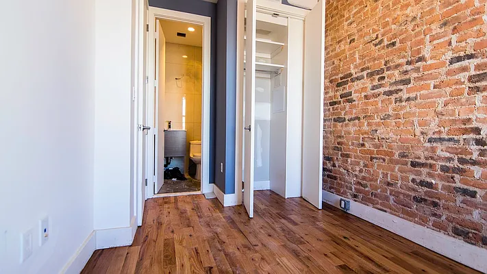 Rented by Nooklyn NYC LLC | media 12