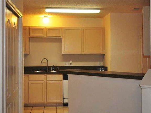 4th image of 1404 Di Orio Dr