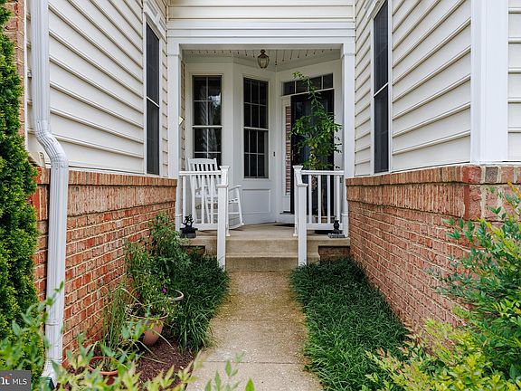 4th image of 5425 Jacks Ct
