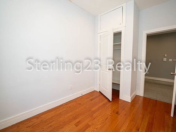4th image of 31-48 32nd St #6