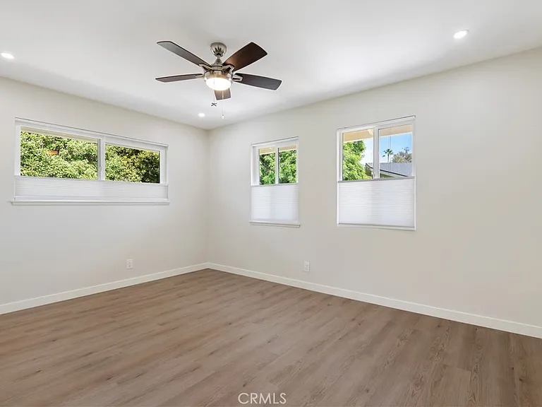 928 Seaside Ct — Photo 14