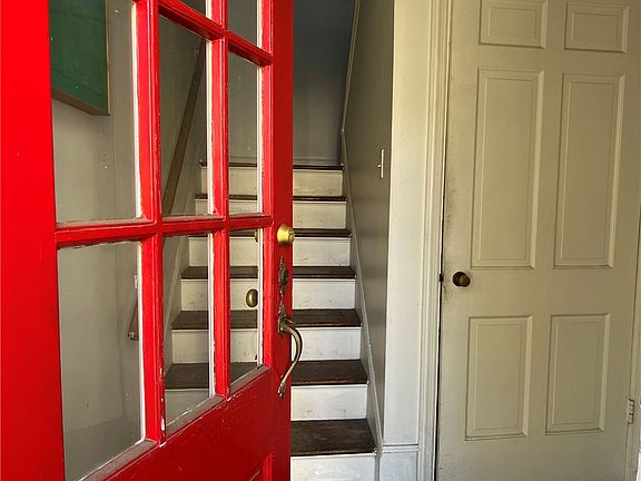 3rd image of 6833 Meade St APT 6