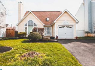 1970 Colonial Dr, Croydon, PA 19021