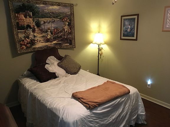 4th image of 125 Dove Dr