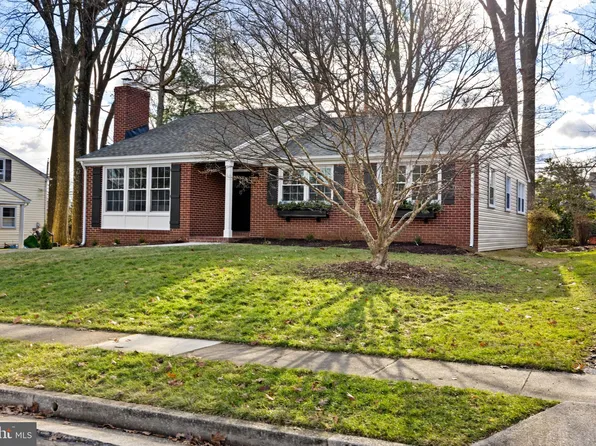 215 Sandee Rd, Lutherville Timonium, MD 21093