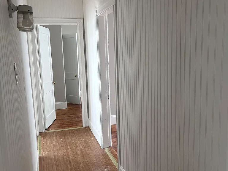581 Forest Ave #1B — Photo 8