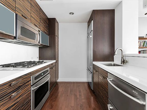 5th image of 225 E 34th St APT 8B