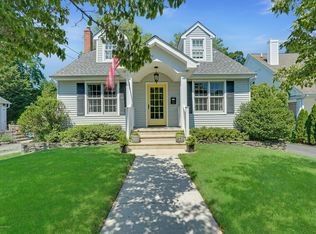 33 Church St, Fair Haven, NJ 07704