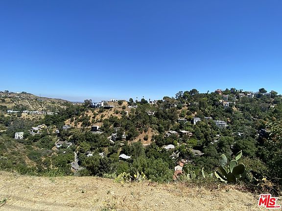 2nd image of 1927 N Oakden Dr