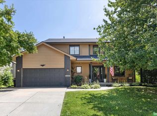 14205 S 22nd St, Bellevue, NE 68123