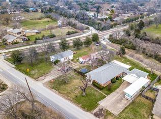 6909 Fisher Rd, Dallas, TX 75214