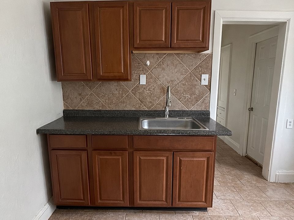 1st image of 3444 E 149th St APT 4