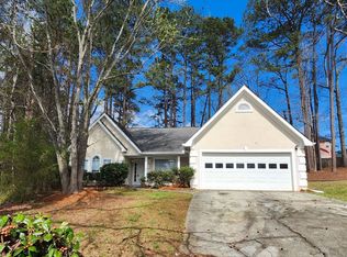 587 N Shore Rd, Lithonia, GA 30058