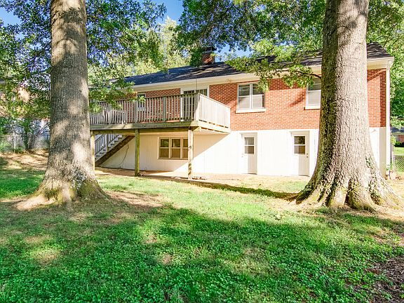 4th image of 627 Norris Dr