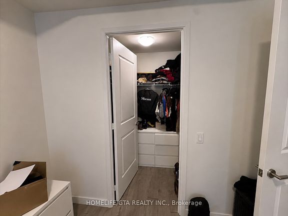 5th image of 35 Watergarden Dr #1616