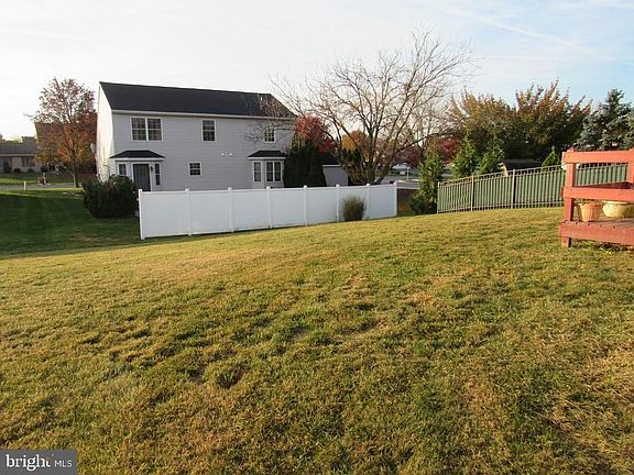 4th image of 4196 Green Park Dr