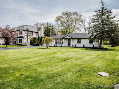 2055 Walnut Cir, Northbrook, IL, 60062